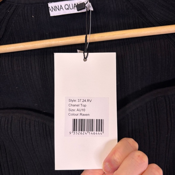 NWT Anna Quan Chanel Top - Picture 5 of 9
